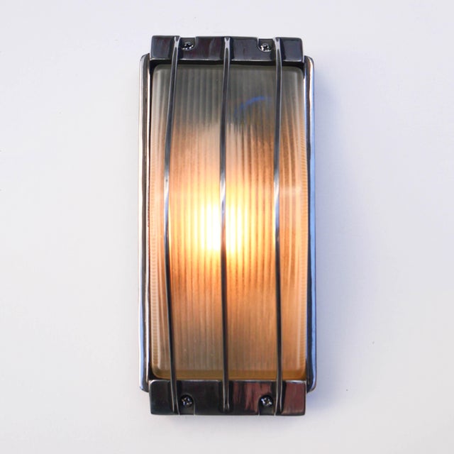 Wall Lamp in Polished Aluminum and Frosted Ribbed Glass, 1970s For Sale - Image 4 of 9