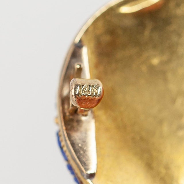 Victorian Early 20th Century Victorian 14k Yellow Gold Floral Micro Mosaic Pin For Sale - Image 3 of 10