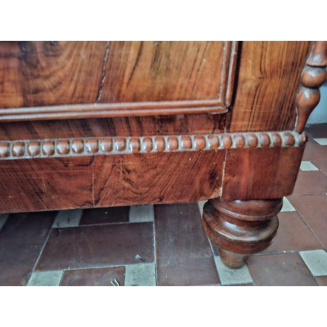 Brown Chest of Drawers in Walnut, 1890 For Sale - Image 8 of 18