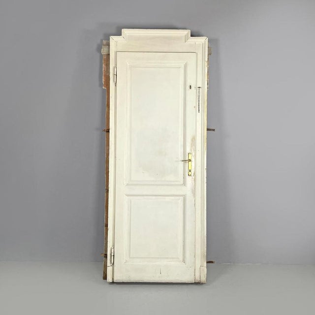 Italian White Painted Wood Door with Frame and Brass Handles, 1890s For Sale - Image 6 of 18