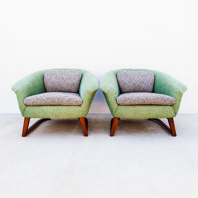 Wood Vintage 1960s Jens Risom Mid Century Modern Barrel Lounge Chairs, Attributed For Sale - Image 7 of 12