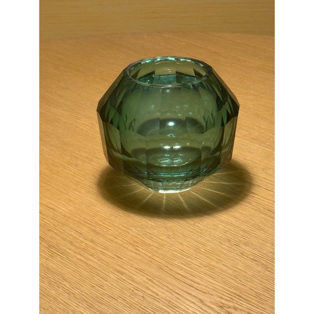 Josef Hoffmann 2020s Emerald Green Mouth-Blown, Hand-Cut and Polished Glass Ball Vase For Sale - Image 4 of 5