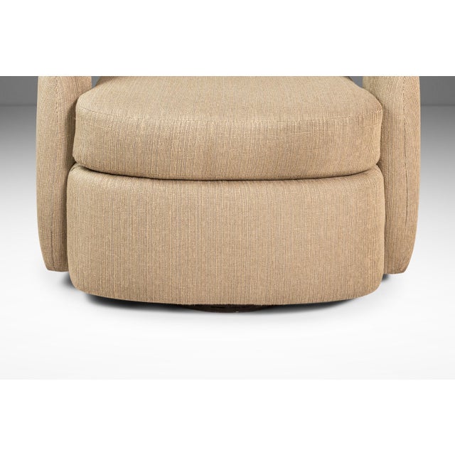 Set of Two 2 Mid-Century Modern "Targa" Swivel Chairs Attributed to Weiman for Interlude Home After Vladimir Kagan, Usa, C. 2000s For Sale - Image 14 of 18