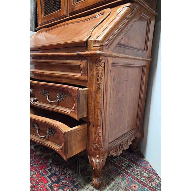 1950s - Country French Louis XV Secretary Bookcase - Hutch - Bar Cabinet For Sale In New York - Image 6 of 12