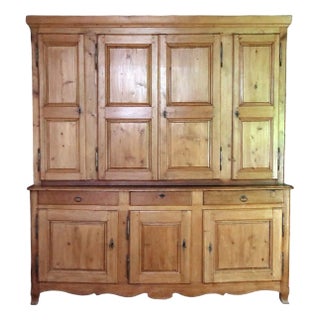 Vintage Buffet in Pine For Sale