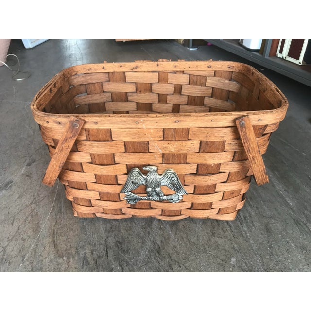 Farmhouse 1976 Weaved Wood Basket With American Eagle For Sale - Image 3 of 9