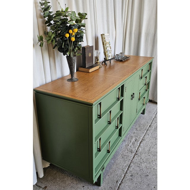 Green Thomasville Green Dresser, Tamerlane Collection, Mid Century Modern, Credenza 1950's For Sale - Image 8 of 16