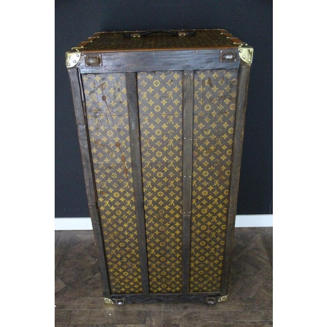 Monogrammed Trunk from Louis Vuitton, 1920s For Sale - Image 16 of 18