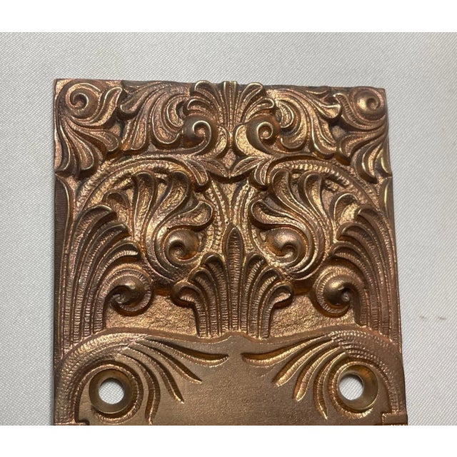 Share Pair Antique Ornate 1800's Bronze Escutcheon Door Knob Hardware Backplate Mount For Sale - Image 4 of 10
