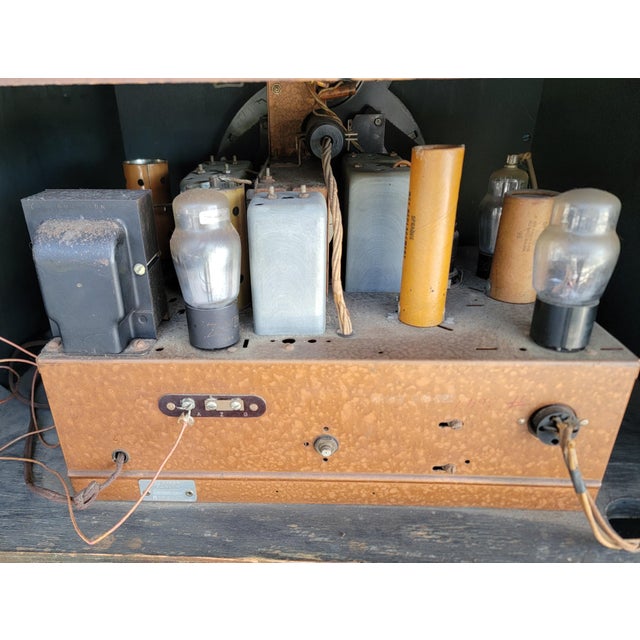 Zenith Console Radio Model 9-S-262 Circa. 1938 For Sale - Image 9 of 16