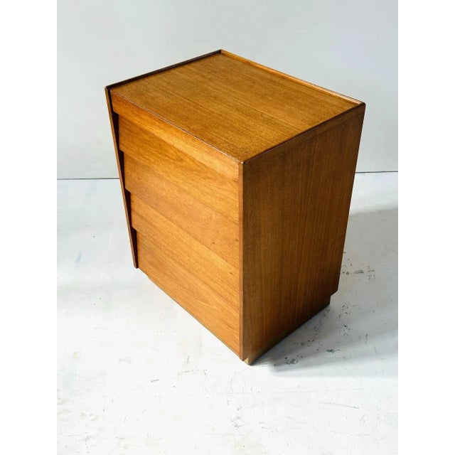 Edward Wormley for Dunbar Nightstand, 1960 For Sale - Image 4 of 7