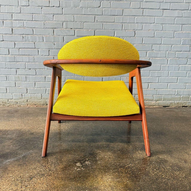 1960s Walnut MCM Lounge Chair in the Style of Adrian Pearsall For Sale - Image 5 of 7