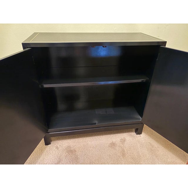 Late 20th Century Vintage Drexel Heritage Et Cetera Collection Chinoiserie Style Cabinet & Mirror For Sale - Image 5 of 6