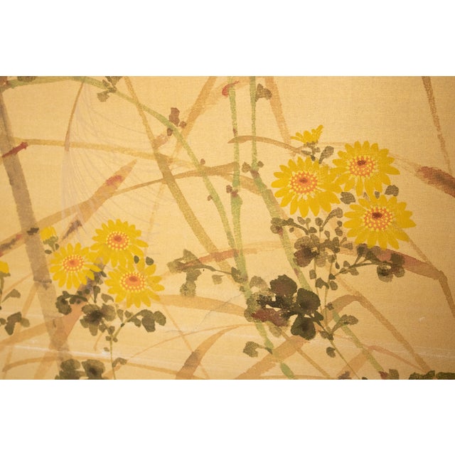 Beige "Tit and Chrysanthemums", Showa Era Japanese Painted Silk Bybu Screen For Sale - Image 8 of 18