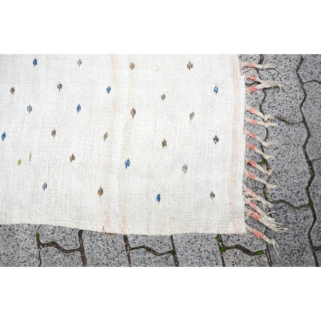 White Vintage Handmade Tribal Heöp Rug For Sale - Image 8 of 11