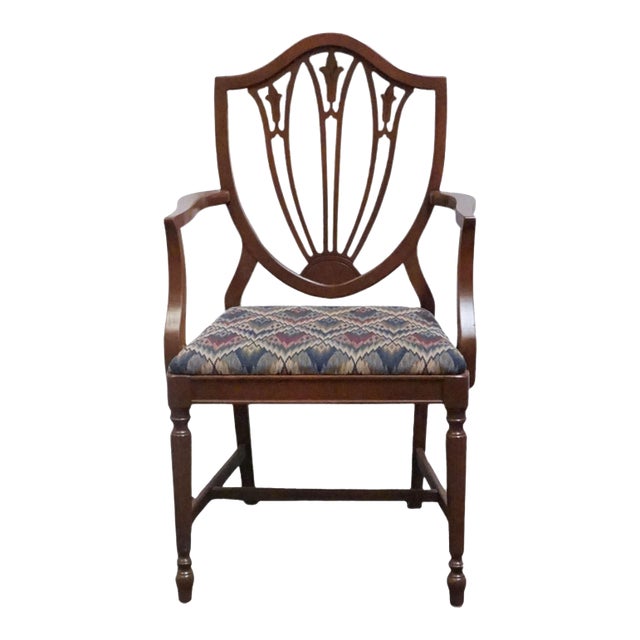 High End Vintage Solid Mahogany Traditional Duncan Phyfe / Hepplewhite Style Shield Back Dining Arm Chair For Sale