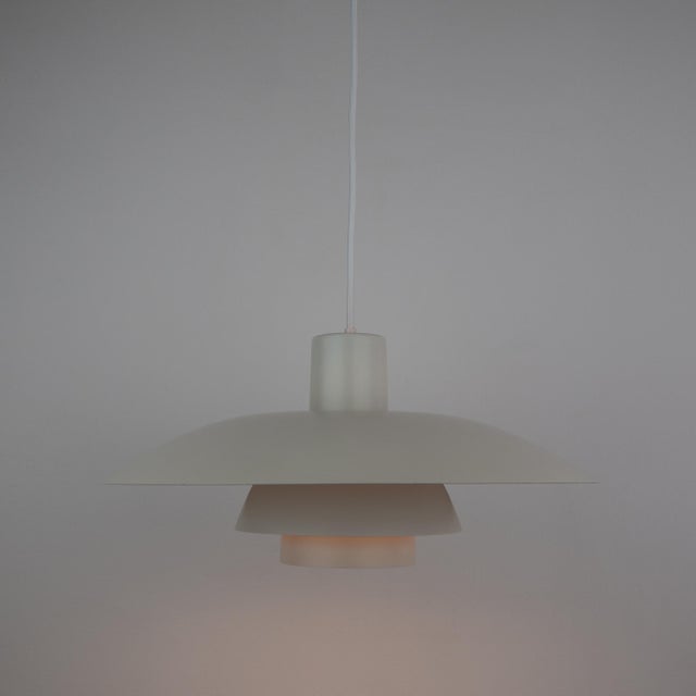 White Vintage PH 4/3 Pendant Lamps by Poul Henningsen for Louis Poulsen, 1966, Set of 2 For Sale - Image 8 of 13