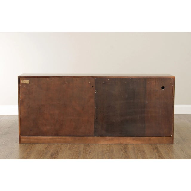 1970s 1970s Henredon 'Scene One' Campaign Style Oak & Brass Queen Storage Headboard For Sale - Image 5 of 12