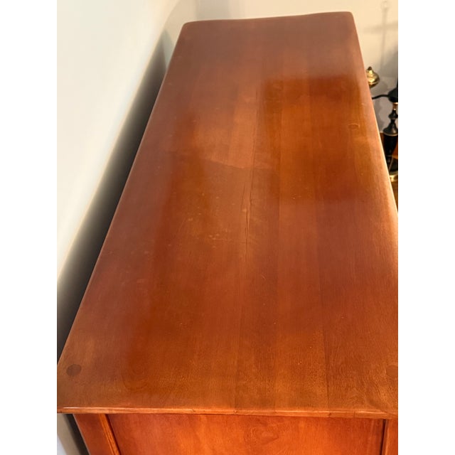 Farmhouse Cushman Colonial Creations Solid Maple Marlboro Buffet Server Cabinet #5-175 Mid-Century For Sale - Image 3 of 9