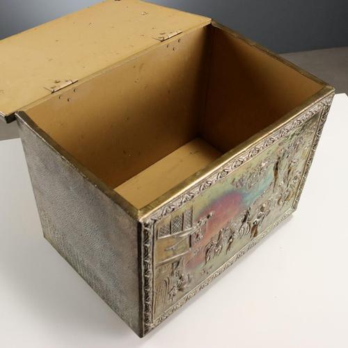 Antique Metal Trunk for Timber, United Kingdom, 20th Century For Sale - Image 11 of 16