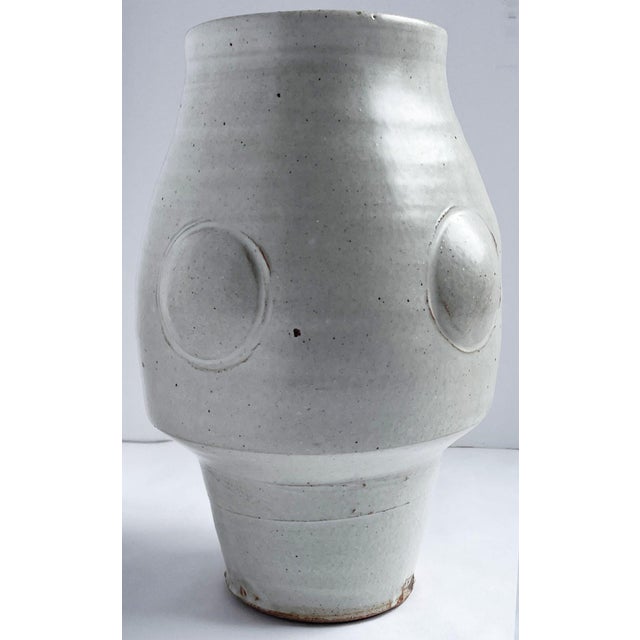 Farmhouse 2005 Warren MacKenzie Large Stoneware Shino Glazed Vase For Sale - Image 3 of 8