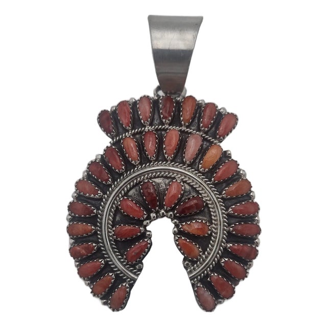 Red Spiny Oyster Shell 37-Stone Petit Point Naja Pendant Authentic Native American Handmade For Sale
