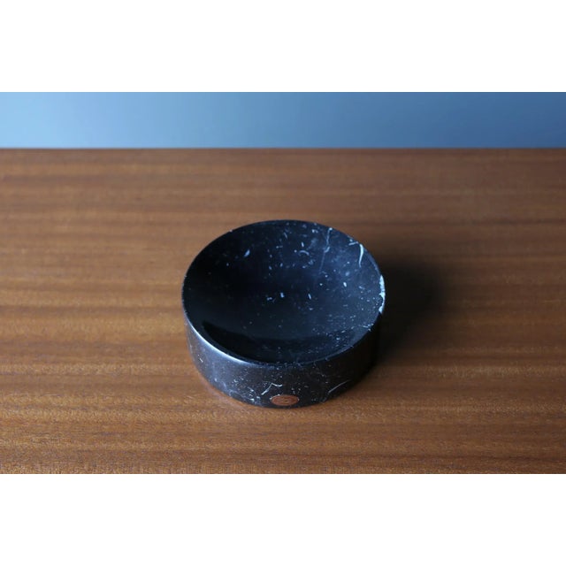 Peter Pepper Products Peter Pepper Products Black Marble Bowl, California, C.1975 For Sale - Image 4 of 10