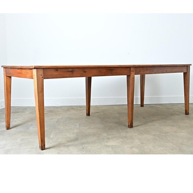 French 19th Century Pine Farm Table For Sale - Image 4 of 12