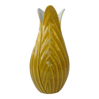 Vintage C.1960's Royal Haeger Tall Yellow Tulip Chevron Motif Vase For Sale