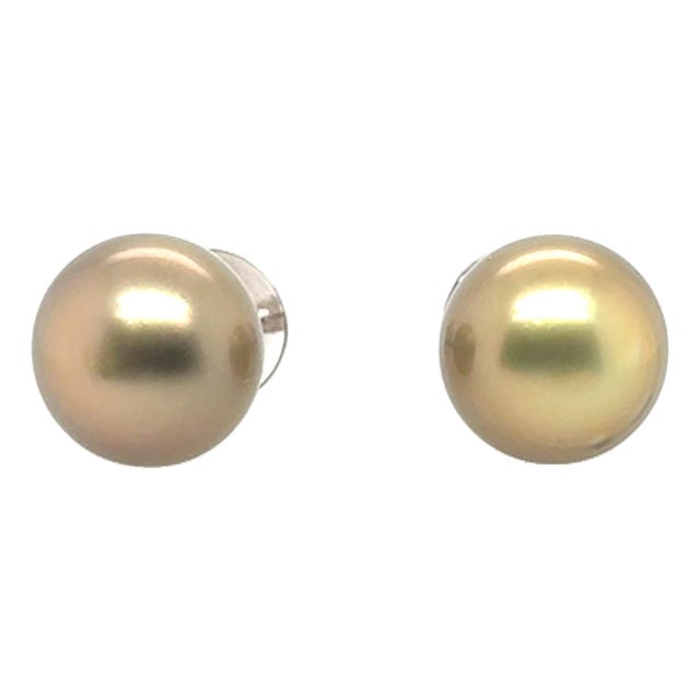 Late 20th Century Pair of 16.1mm Golden South Sea Pearl Studs For Sale