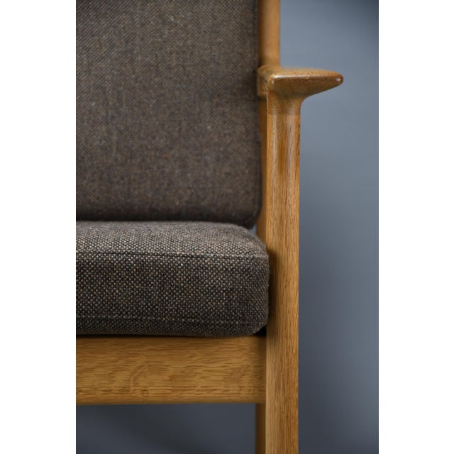 GE-265 Lounge Chair in Oak and Kvadrat Wool by Hans J. Wegner for Getama, Denmark, 1992 For Sale - Image 9 of 14