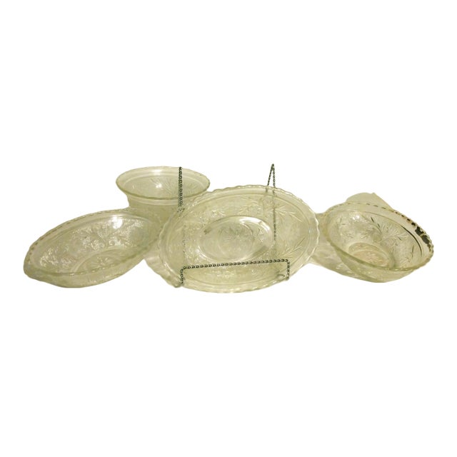 Vintage Sandwich Glass Clear Bowls- Set of 4 For Sale