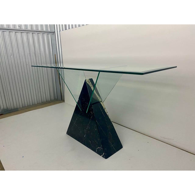 1980s Postmodern Triangle Marble Base Console Table in the Style of Massimo Vignelli . For Sale In Miami - Image 6 of 12