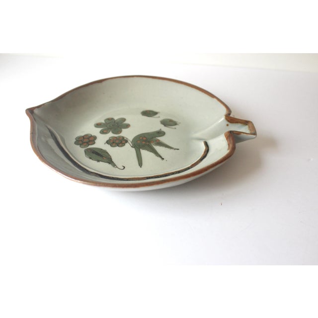 Vintage El Palomar Ken Edwards Handmade Pottery Bird Dish Plate Leaf Shape Bohemian Ceramic Mexican Platter Bowl For Sale - Image 9 of 11
