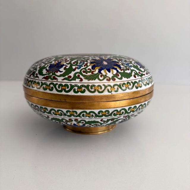 Antique Cloisonne Enamel Circular Box- 7 Inch Diameter For Sale - Image 4 of 12