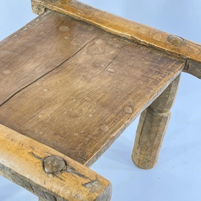 Brown Early 20th Century Baule Kétéklé Chair Côte d'Ivoire MATTER COLLECTION For Sale - Image 8 of 8