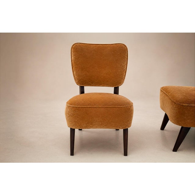 1950s Pair of Brazilian Modern Lounge Armchairs in Imbuia Wood & Camel Mohair Velvet by Cimo, Brazil, 1950s For Sale - Image 5 of 16