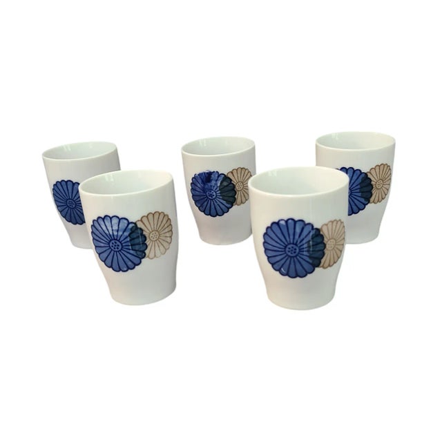 Ceramic Vintage Asian Japanese Floral Porcelain Tea Cups, Marked- Set of 5 For Sale - Image 7 of 8