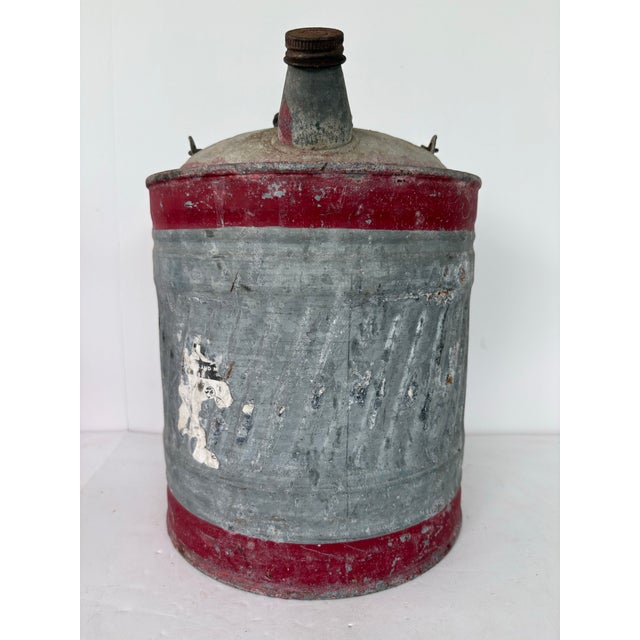 Vintage Galvanized Metal Oil Can With Red Bands & Wooden Handle, C. 1930s–1940s For Sale - Image 4 of 8