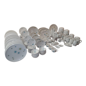 Fanciscan Starburst DInnerware Set for 12 - 195 Pieces