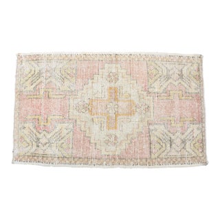 Mid 20th Century Anatolian Whisper Kilim Rug For Sale