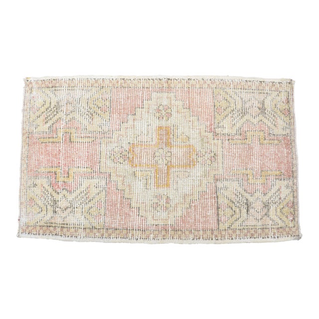 Mid 20th Century Anatolian Whisper Kilim Rug For Sale
