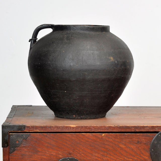 Antique Earthenware Pot from Moldova, 1850, in Good conditions. Designed before 1890