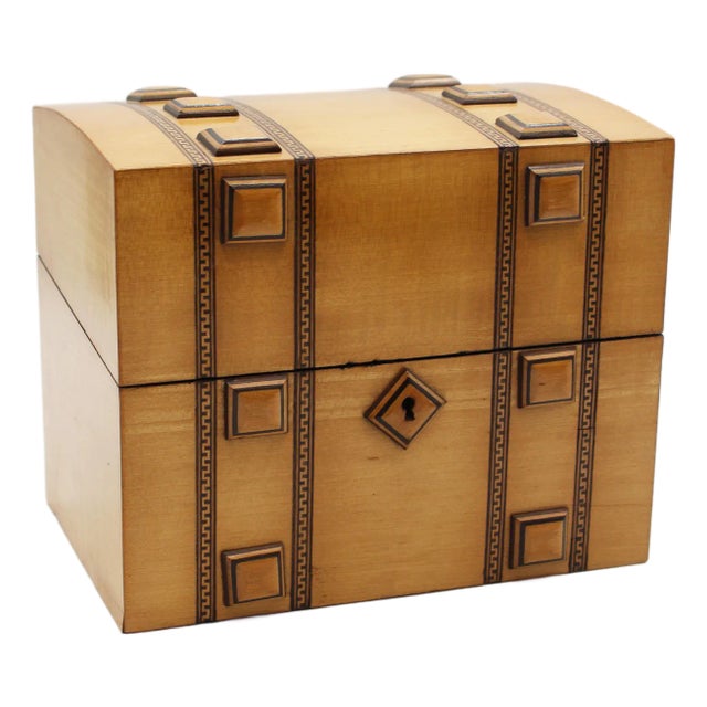 Early 20th Century English Arts & Crafts to Art Deco Satinwood Box For Sale