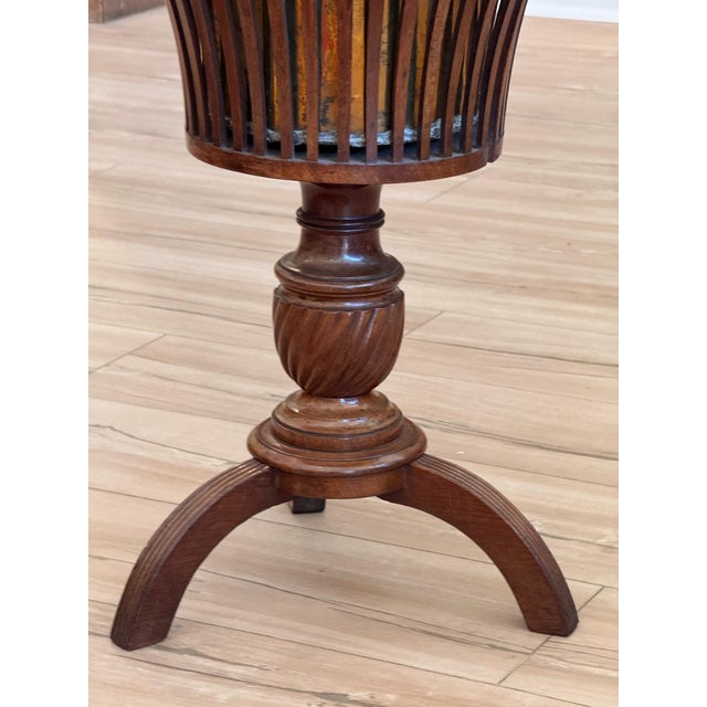 English Early 19th Century English Mahogany and Brass Peat Bucket For Sale - Image 3 of 10