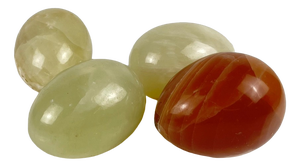 Vintage Decorative Eggs in Translucent Veined Onyx, 1970s, Set of 4