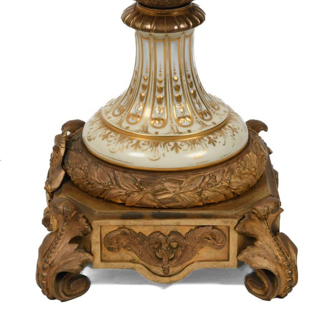 Large 19th-Century Sèvres Style Scenic Urn For Sale In Greensboro - Image 6 of 6