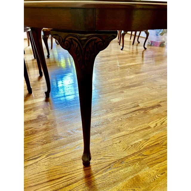Queen Anne 1980s Thomasville Fine Mahogany Woods Dining Dining Table For Sale - Image 3 of 7