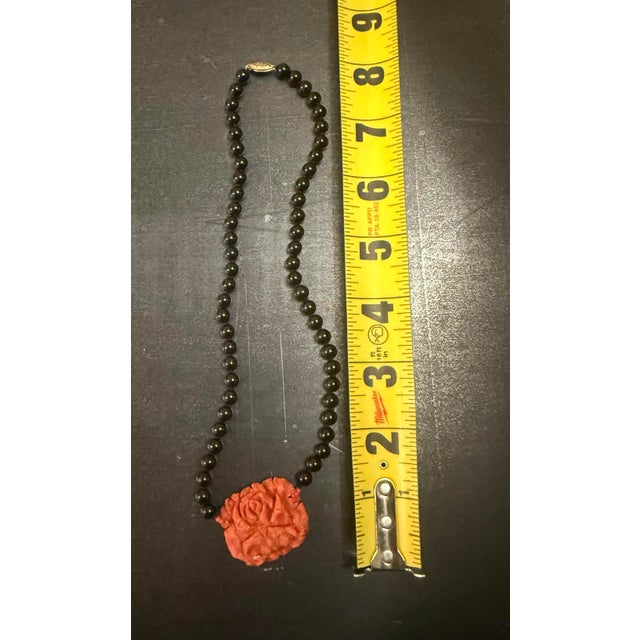1930s 1930s 14k Gold Black Onyx Beaded Carved Red Orange Coral Flower Necklace 18in For Sale - Image 5 of 5