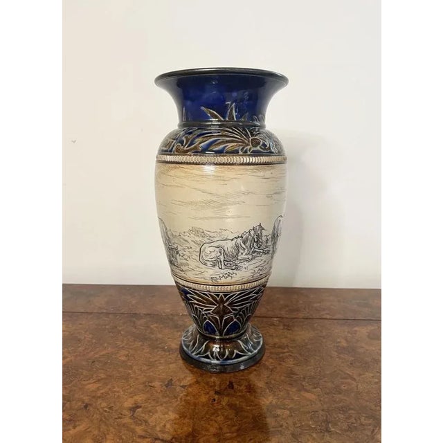 Large Antique Vase by Hannah Barlow for Doulton Lambeth, 1880s For Sale - Image 12 of 12
